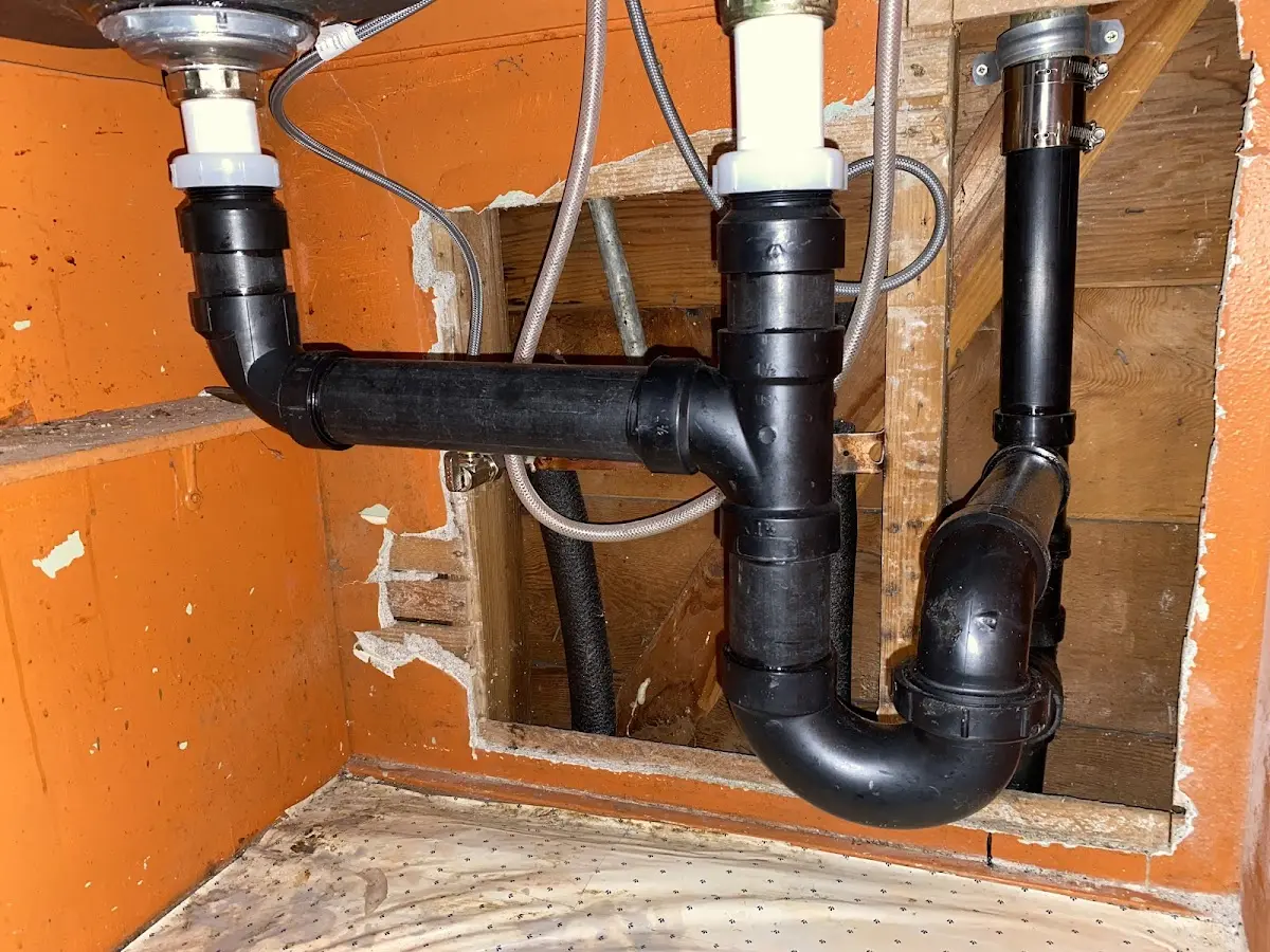 Professional Pipe Bursting equipment and tools on the job in Union